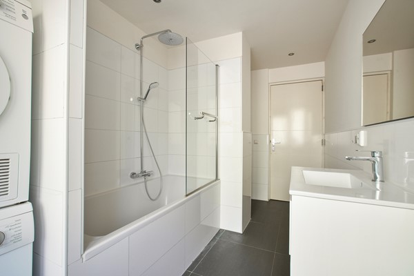Medium property photo - Van Nijenrodeweg 511, 1082 HP Amsterdam